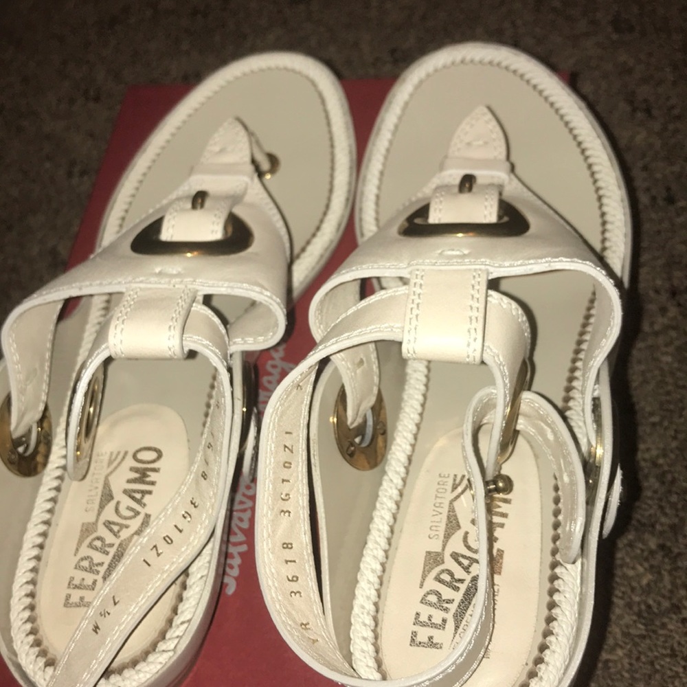 Flats slippers